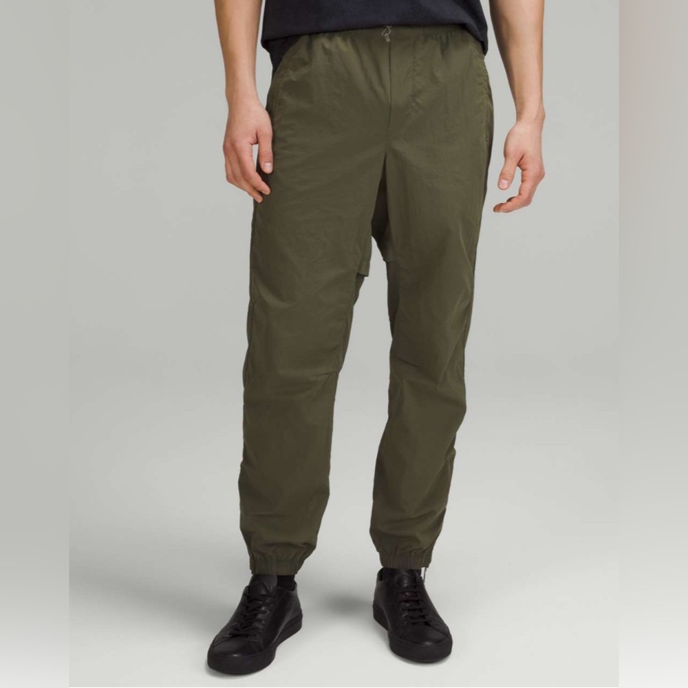 Lululemon Evergreen Jogger Men’s Medium Olive Green Large Track Pants Joggers